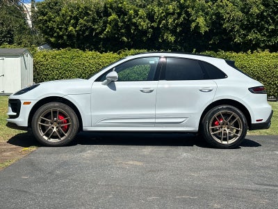 2026 Porsche Macan Macan S
