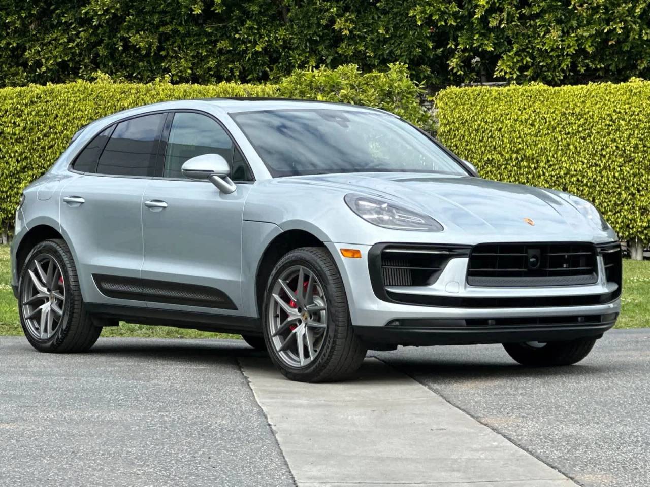 2023 Porsche Macan S