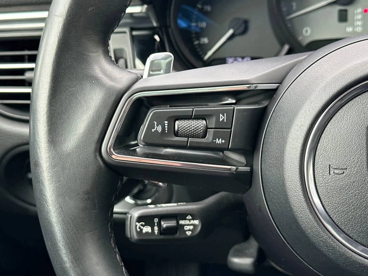 2023 Porsche Macan S