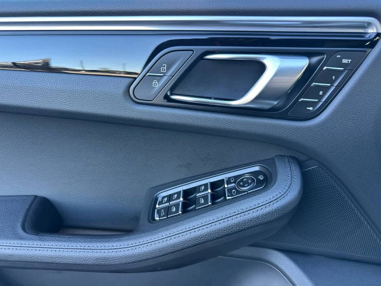 2023 Porsche Macan S