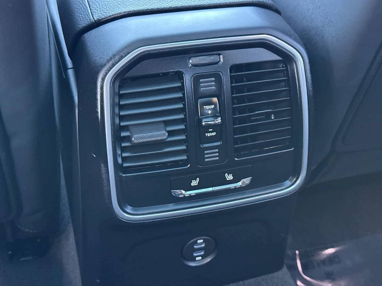 2023 Porsche Macan S