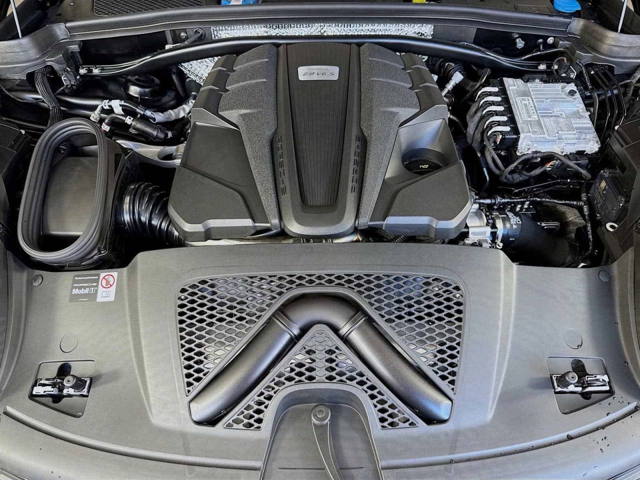 2026 Porsche Macan S