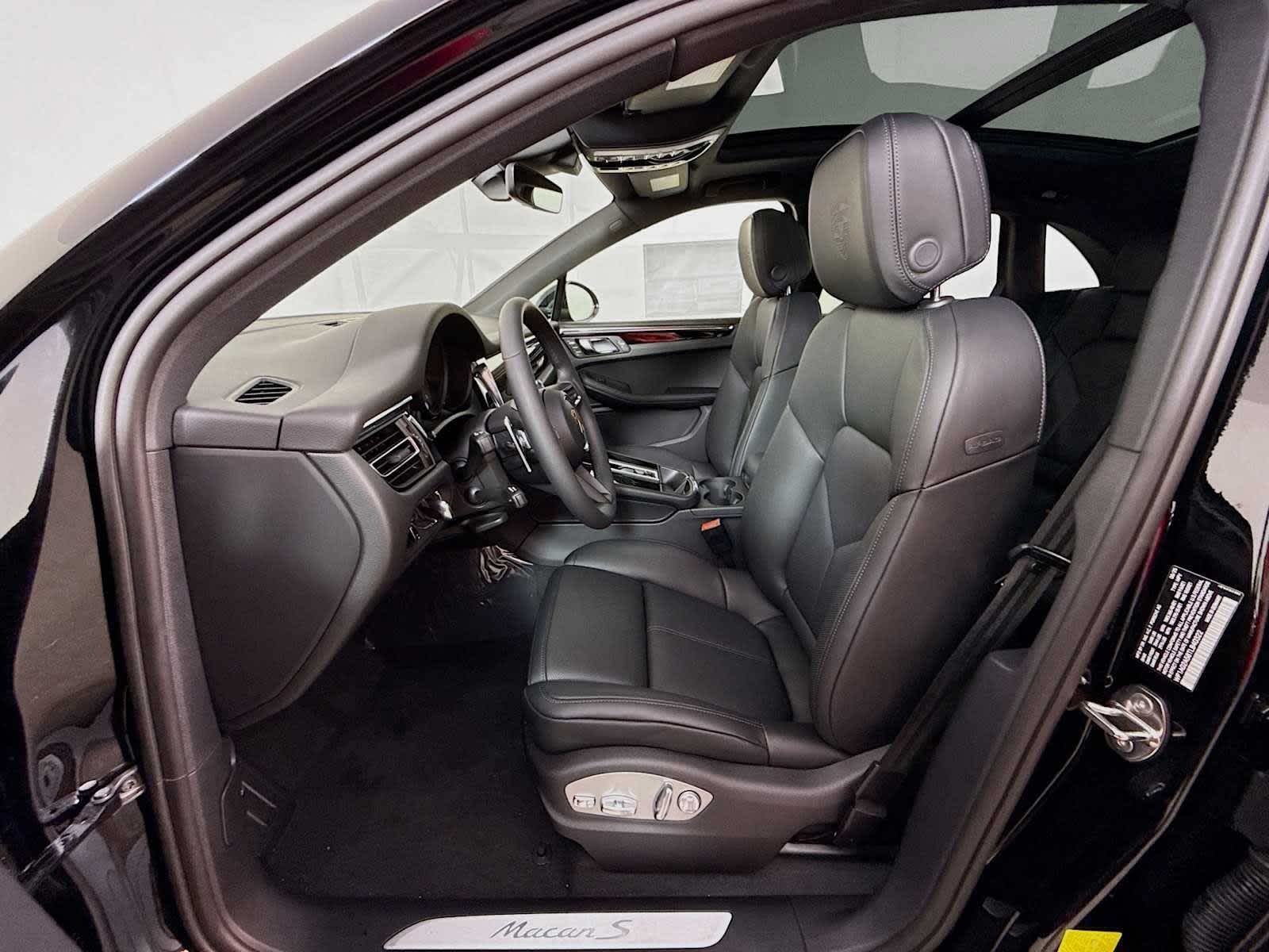 2026 Porsche Macan Macan S