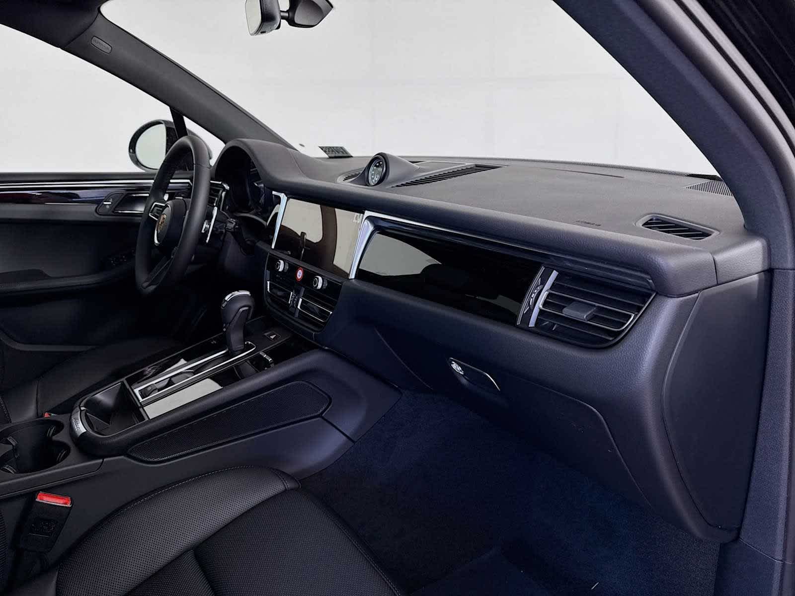 2026 Porsche Macan Macan S