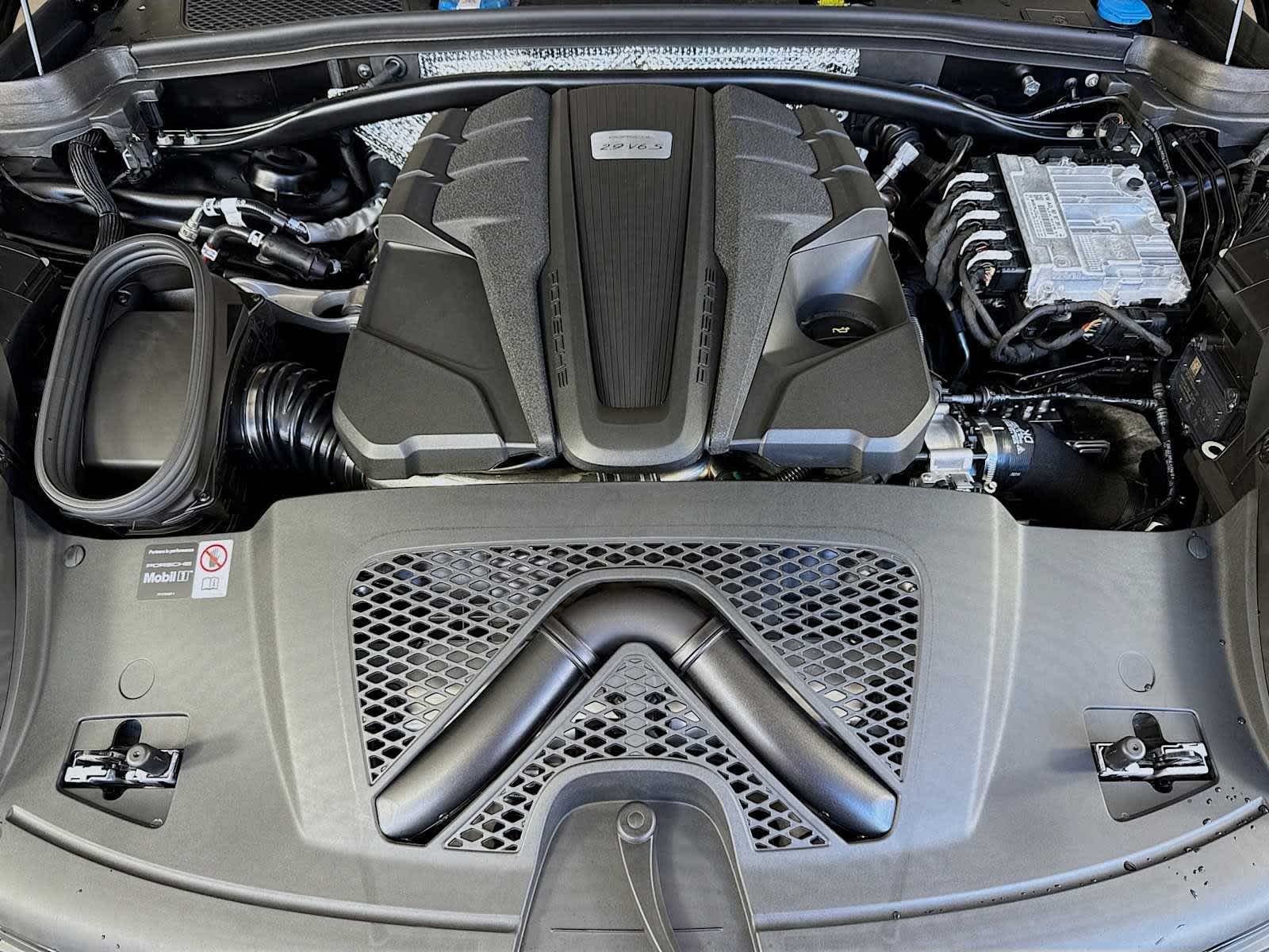 2026 Porsche Macan Macan S
