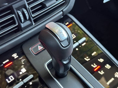 2026 Porsche Macan Macan S