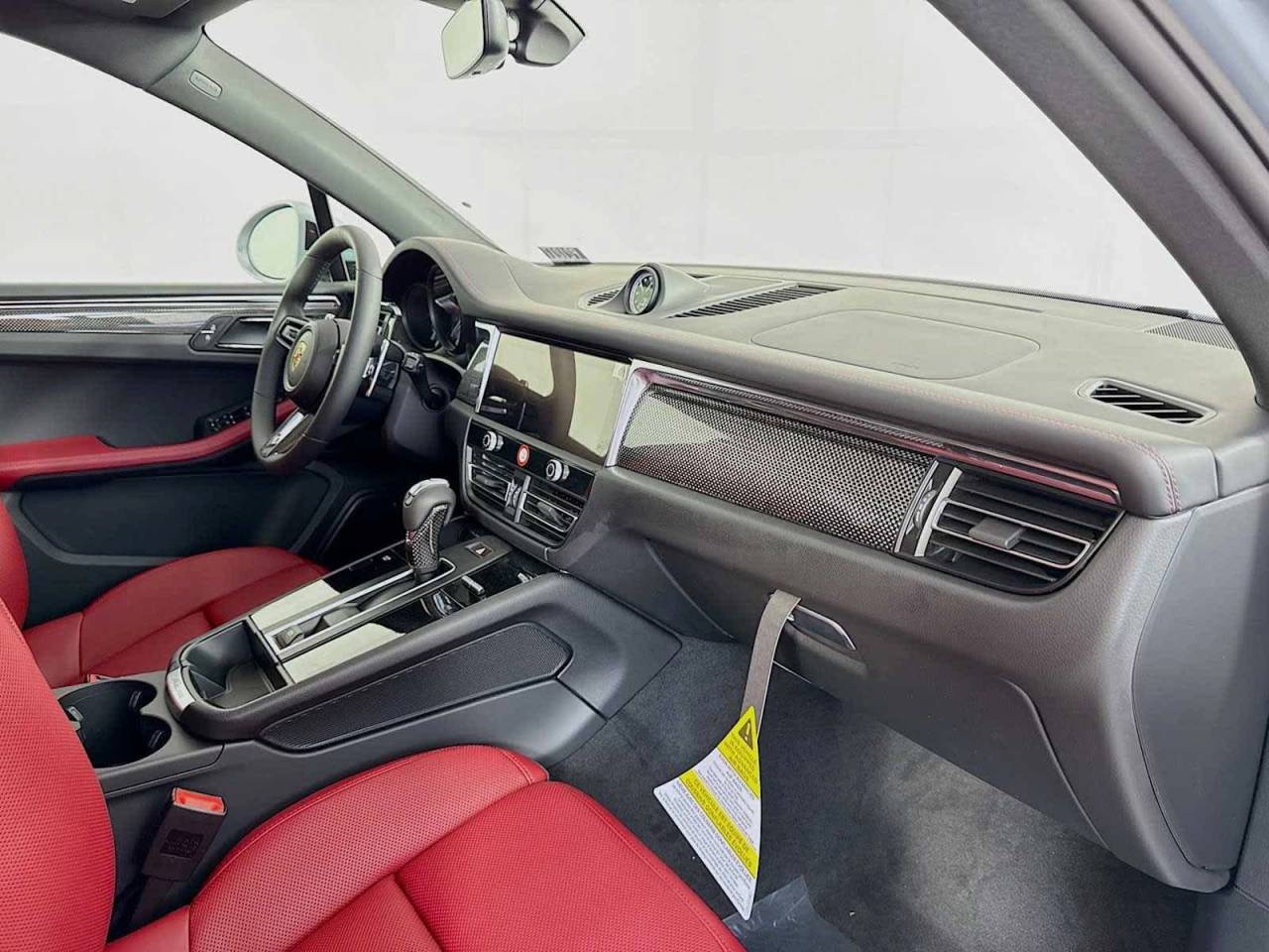 2025 Porsche Macan S