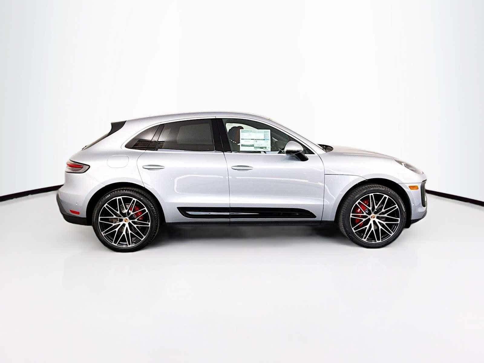 2025 Porsche Macan Macan S