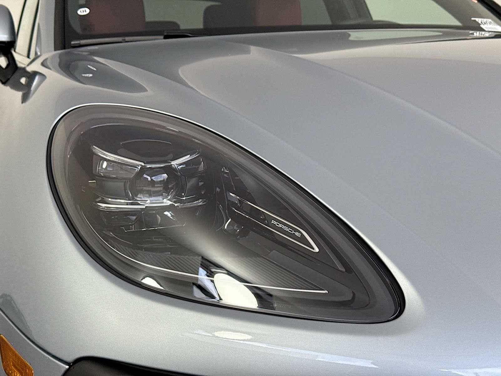 2025 Porsche Macan Macan S