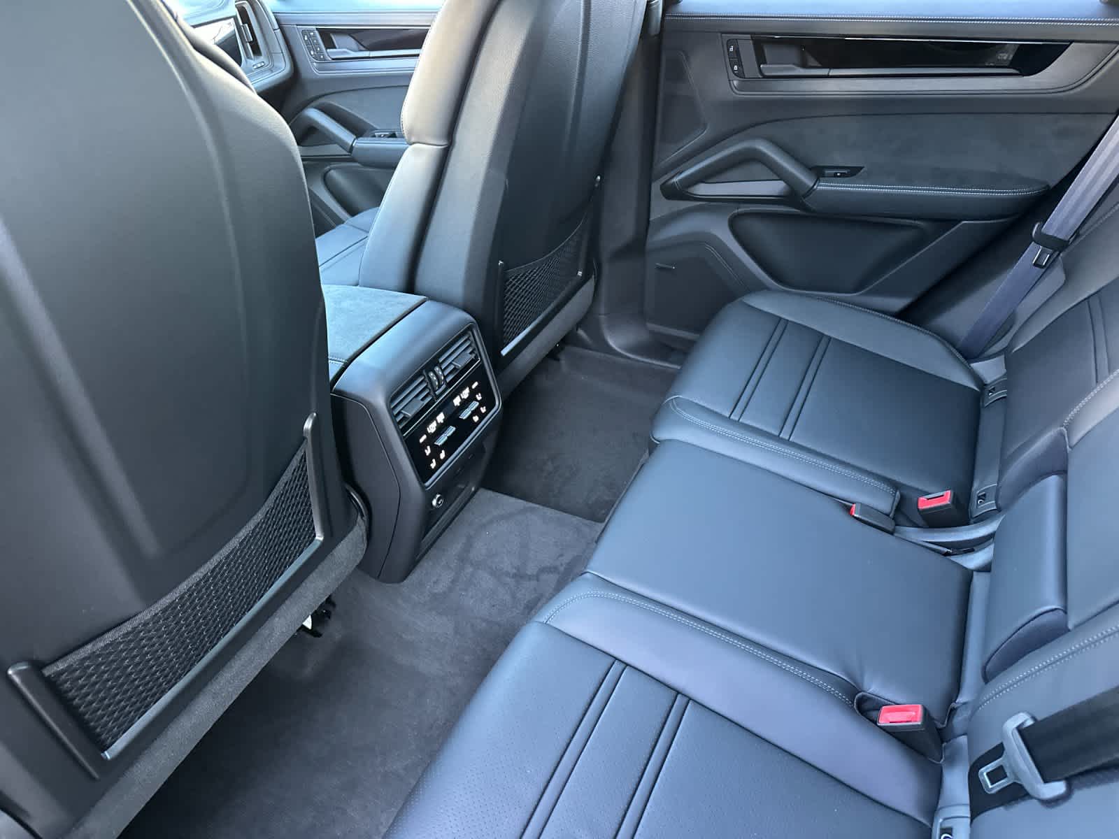 2026 Porsche Cayenne Cayenne GTS