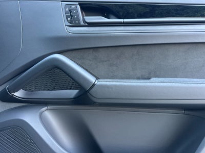 2026 Porsche Cayenne Cayenne GTS