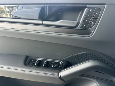 2026 Porsche Cayenne Cayenne GTS