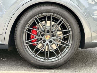 2026 Porsche Cayenne Cayenne GTS