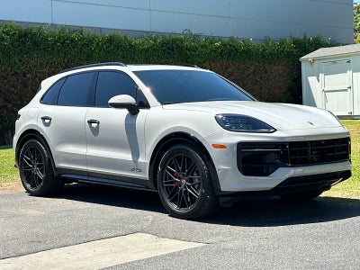 2025 Porsche Cayenne Cayenne GTS