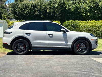 2025 Porsche Cayenne Cayenne GTS