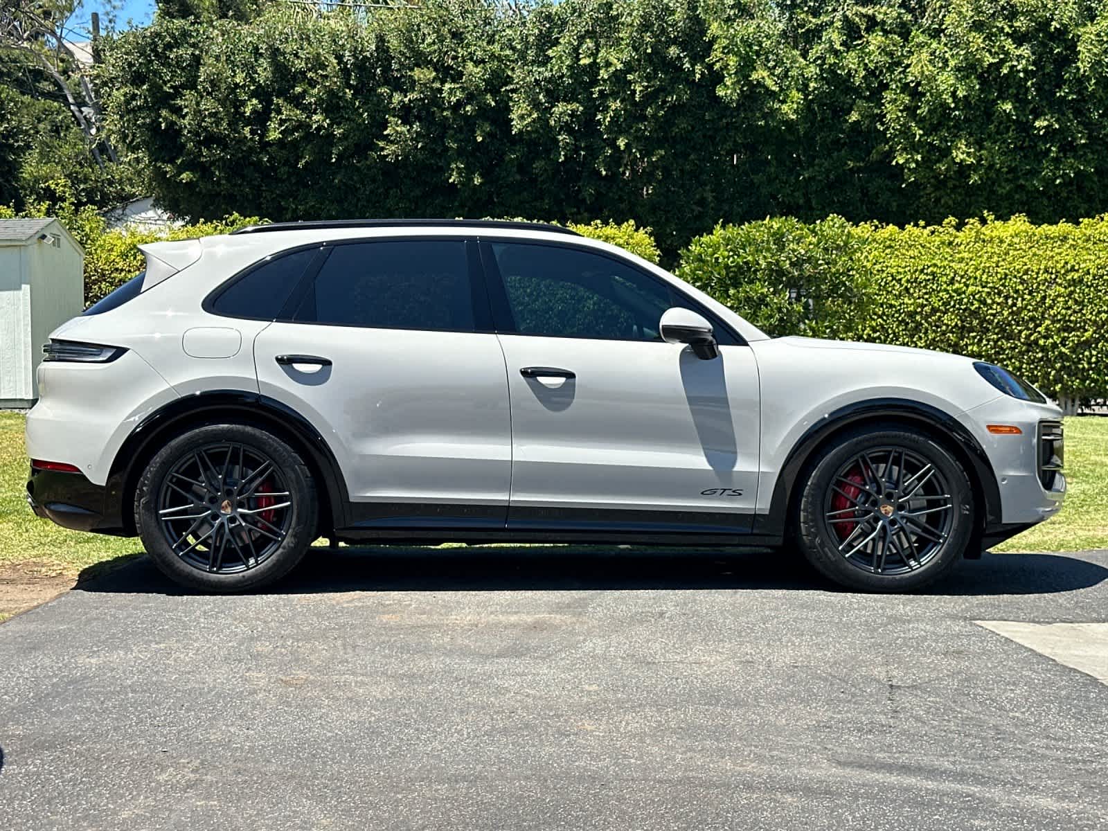 2025 Porsche Cayenne Cayenne GTS