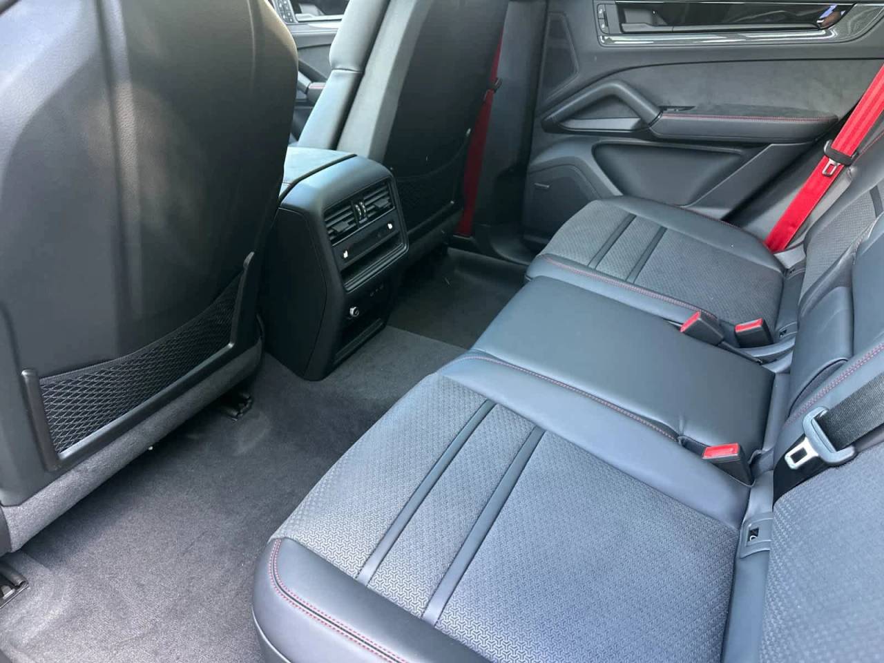 2026 Porsche Cayenne GTS