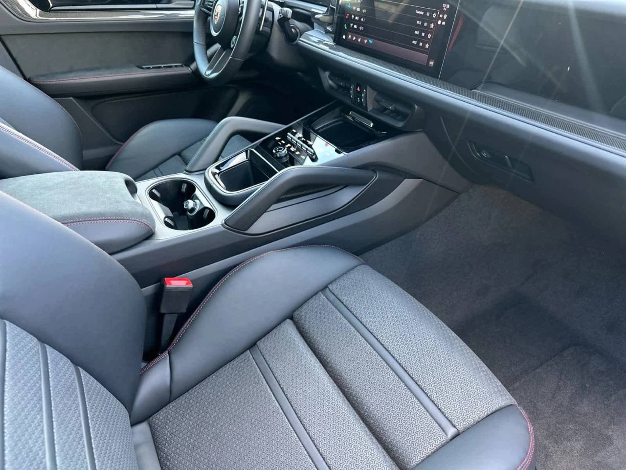 2026 Porsche Cayenne GTS