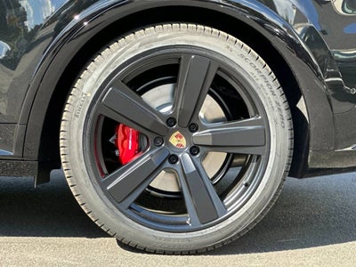 2026 Porsche Cayenne GTS