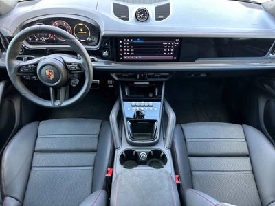 2026 Porsche Cayenne GTS