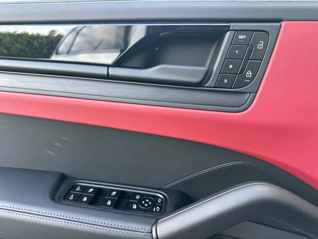 2026 Porsche Cayenne GTS