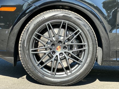 2026 Porsche Cayenne GTS