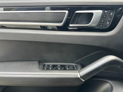 2022 Porsche Cayenne GTS