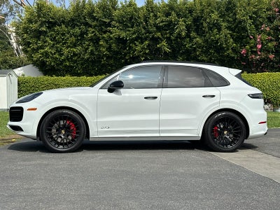2022 Porsche Cayenne GTS