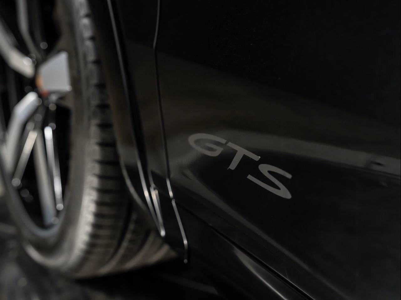 2026 Porsche Cayenne GTS