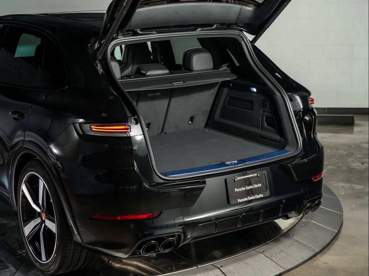 2026 Porsche Cayenne GTS