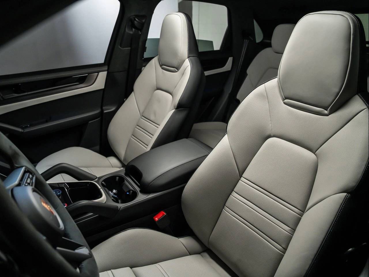 2026 Porsche Cayenne GTS