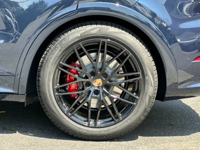2026 Porsche Cayenne GTS