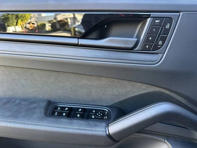 2026 Porsche Cayenne GTS