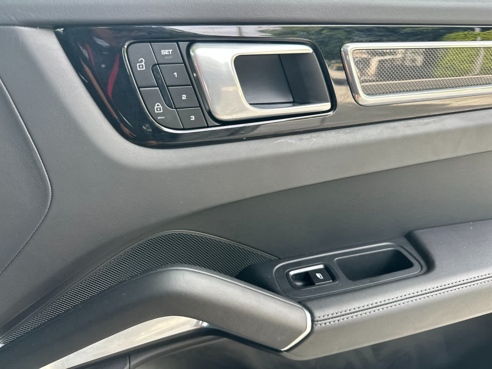 2022 Porsche Cayenne Turbo S E-Hybrid