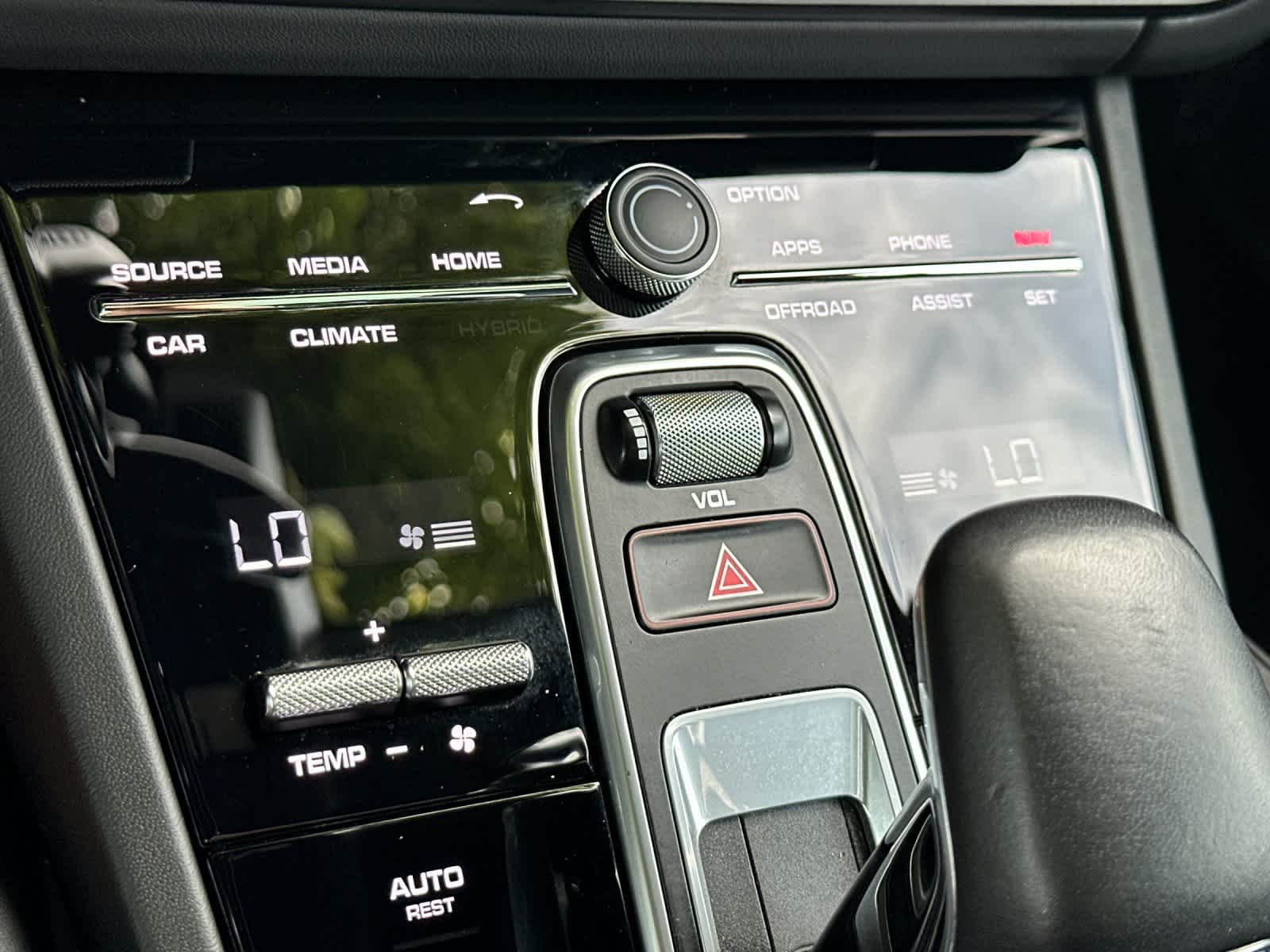 2022 Porsche Cayenne Turbo S E-Hybrid
