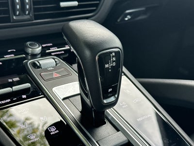 2022 Porsche Cayenne Turbo S E-Hybrid