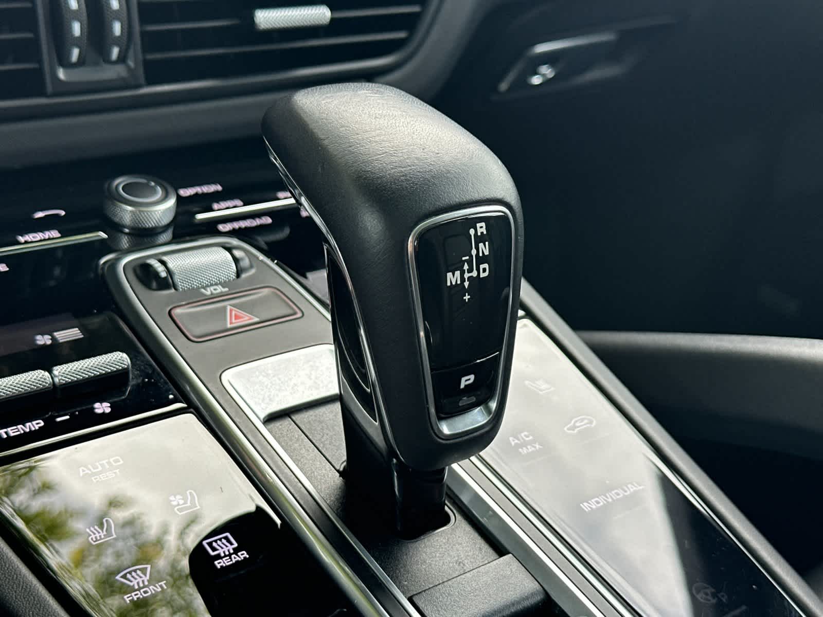 2022 Porsche Cayenne Turbo S E-Hybrid