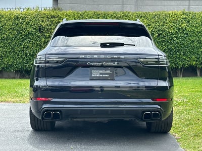 2022 Porsche Cayenne Turbo S E-Hybrid