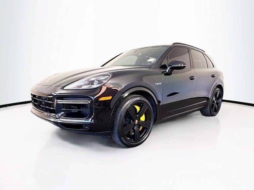 2023 Porsche Cayenne Turbo S E-Hybrid