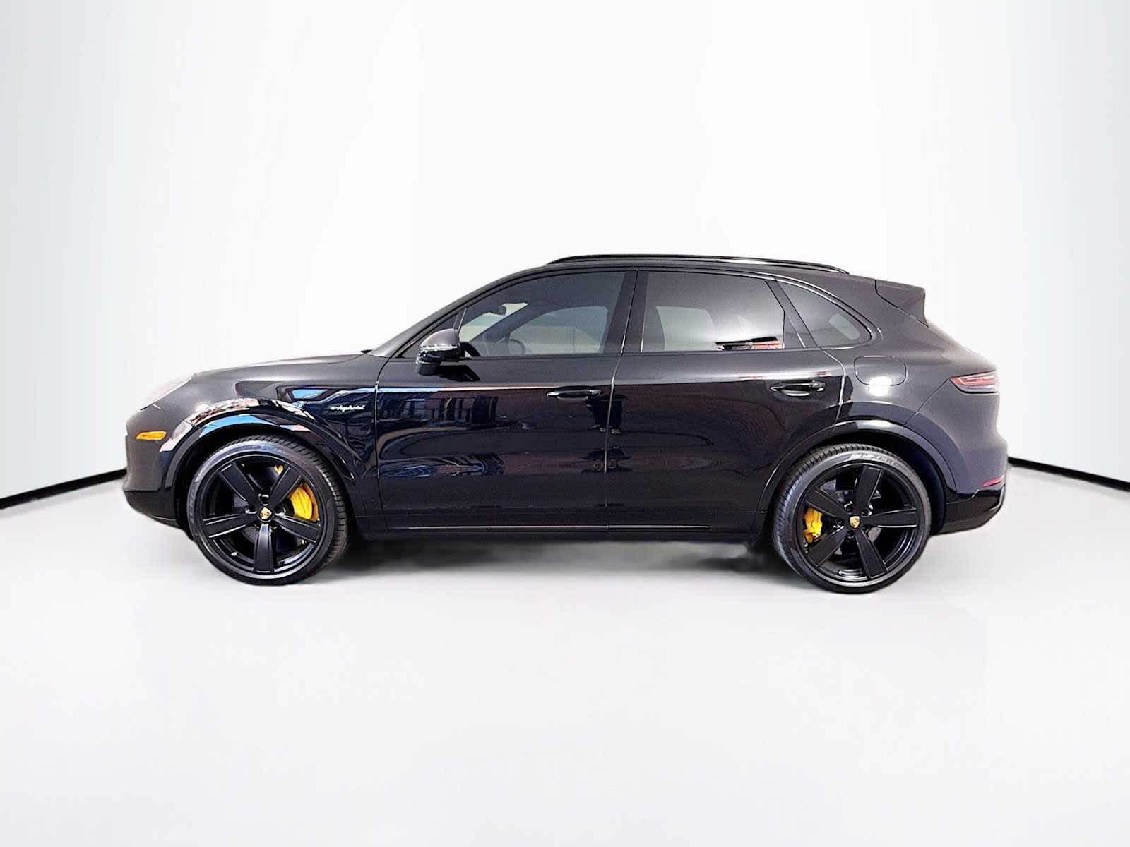 2023 Porsche Cayenne Turbo S E-Hybrid