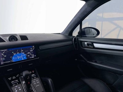 2023 Porsche Cayenne Turbo S E-Hybrid