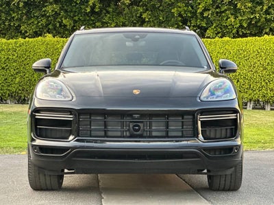 2023 Porsche Cayenne Turbo S E-Hybrid