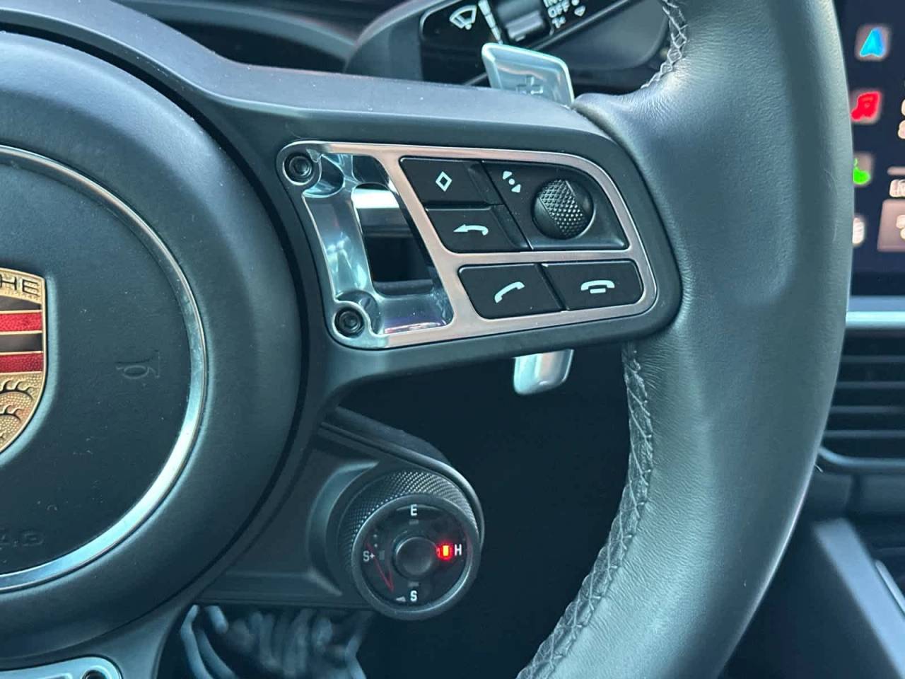 2023 Porsche Cayenne Turbo S E-Hybrid