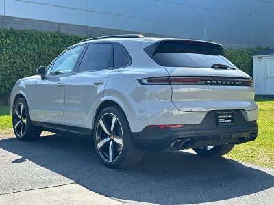 2024 Porsche Cayenne S