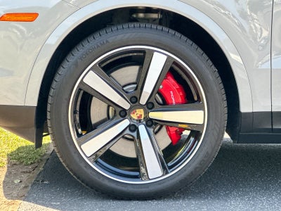 2024 Porsche Cayenne S