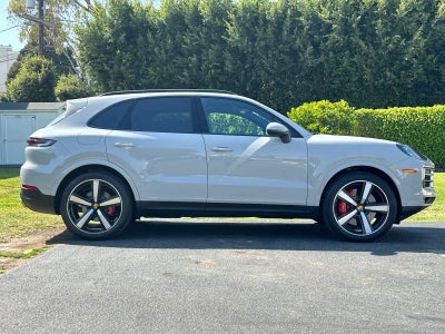 2024 Porsche Cayenne S