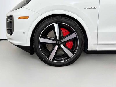 2025 Porsche Cayenne Turbo E-Hybrid