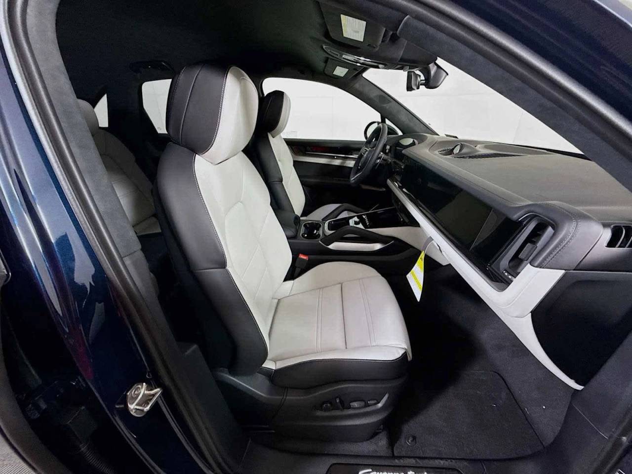 2025 Porsche Cayenne Turbo E-Hybrid