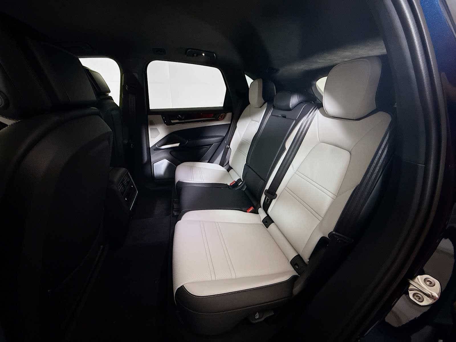 2025 Porsche Cayenne Cayenne Turbo E-Hybrid