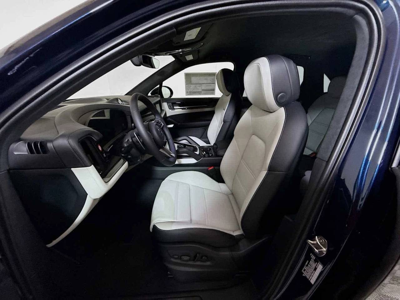 2025 Porsche Cayenne Turbo E-Hybrid